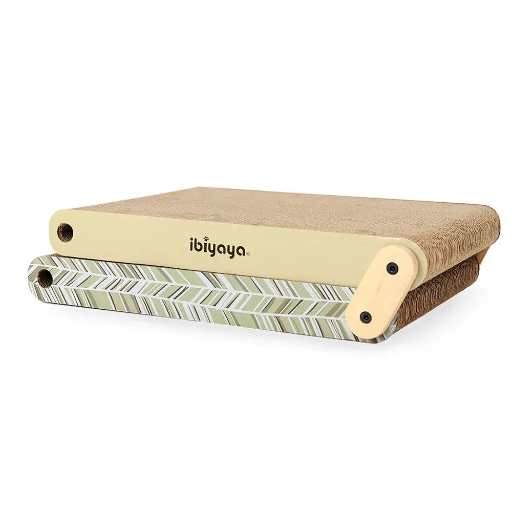 Ibiyaya Fold-Out Cat Scratching Pad 02