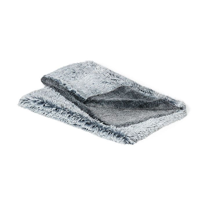 Snooza Calming Chinchilla Dog Blanket Silver Grey