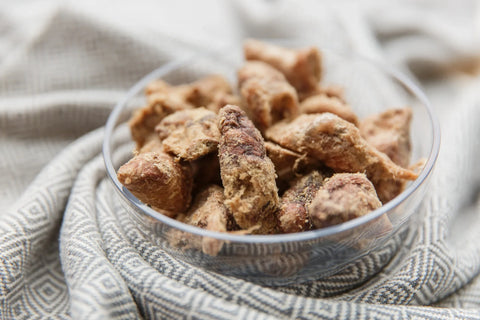 Freezy Paws Freeze Dried Chicken Heart & Salmon Pet Treats for Cats & Dogs
