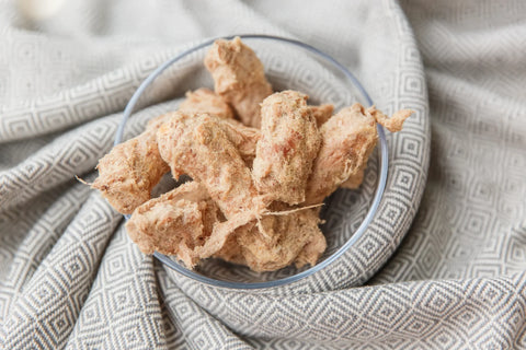 Freezy Paws Freeze Dried Chicken Neck & Salmon Pet Treats for Cats & Dogs