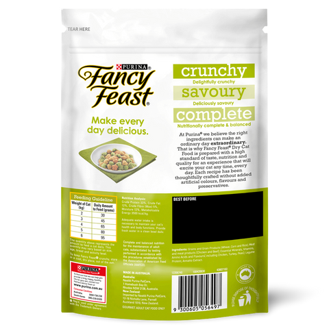 Adult Chicken Turkey And Vegetable Flavour Dry Cat Food