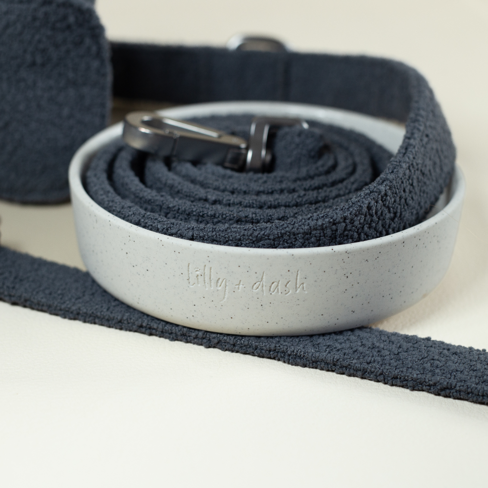 Boucle Dog Lead in Charcoal